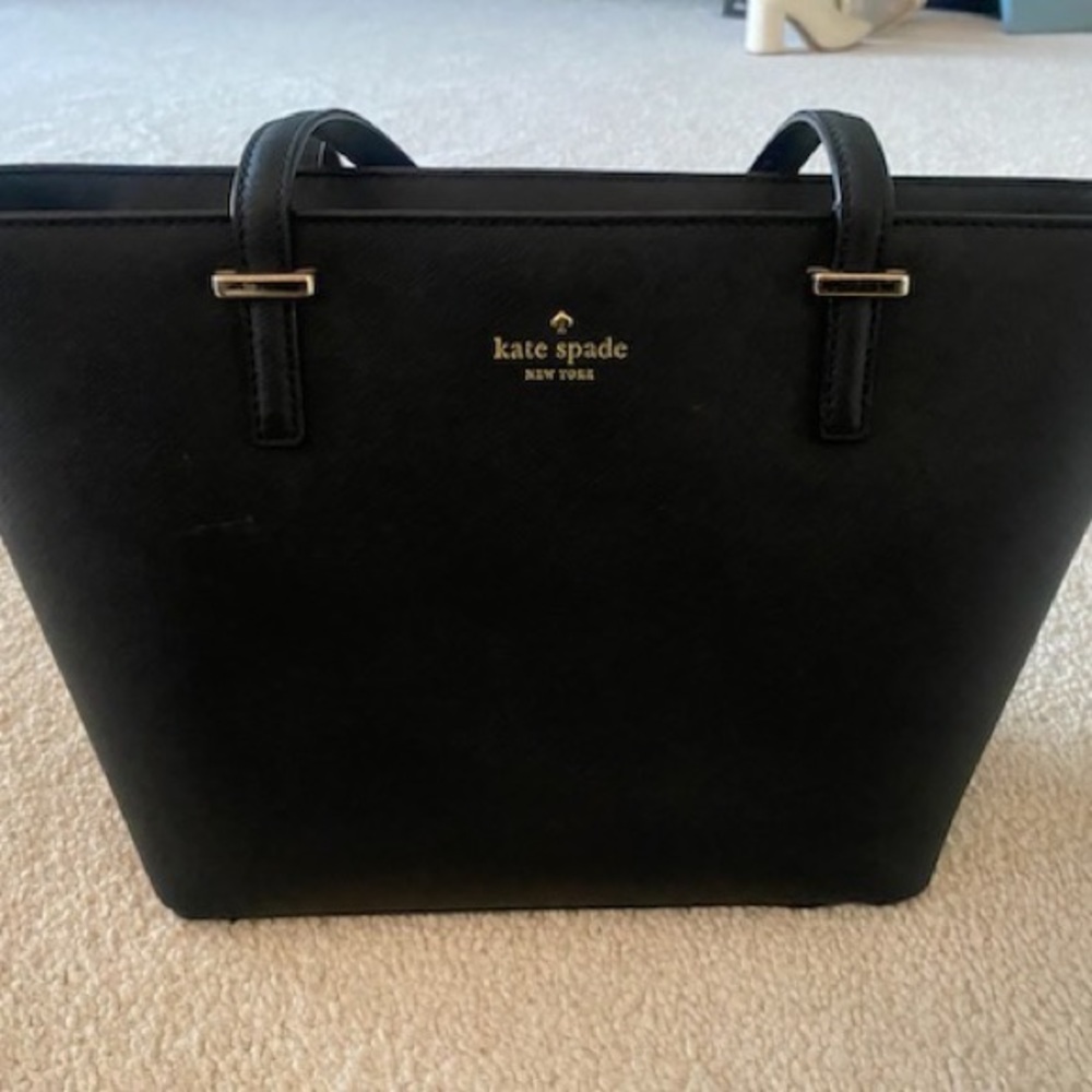 Kate Spade Tote Black shoulder bag-Cedar Street Harmony Medium -Perfect!